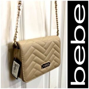 BEBE - NWT - "Sophia" Small Crossbody/Clutch in "Beige"/Quilted Vegan Leather 👝